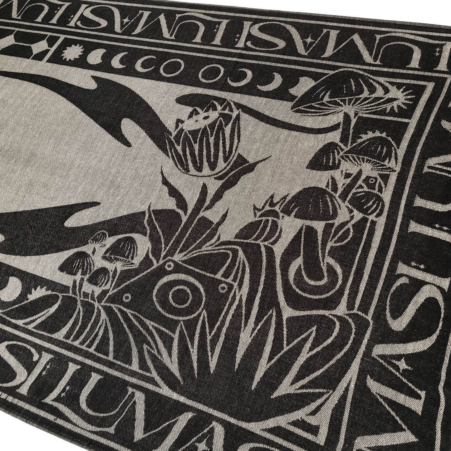 LUMASI - Sun and Moon knit Pashmina